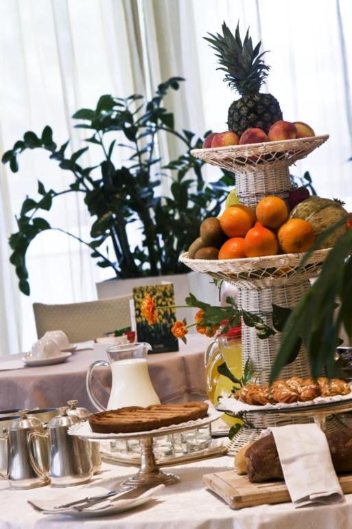Rizzi Aquacharme Hotel & Spa Boario Terme エクステリア 写真
