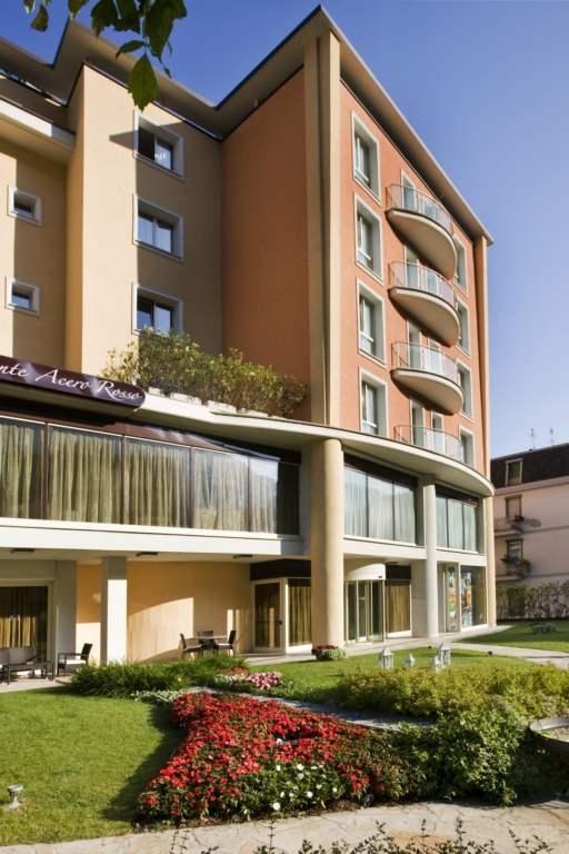 Rizzi Aquacharme Hotel & Spa Boario Terme エクステリア 写真