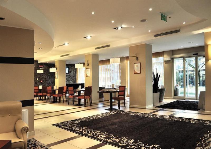 Rizzi Aquacharme Hotel & Spa Boario Terme エクステリア 写真