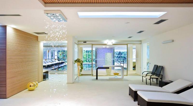 Rizzi Aquacharme Hotel & Spa Boario Terme エクステリア 写真