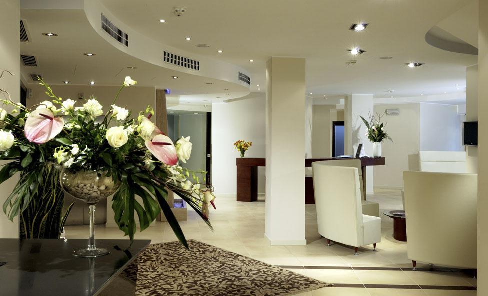 Rizzi Aquacharme Hotel & Spa Boario Terme エクステリア 写真