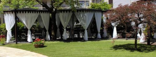 Rizzi Aquacharme Hotel & Spa Boario Terme エクステリア 写真